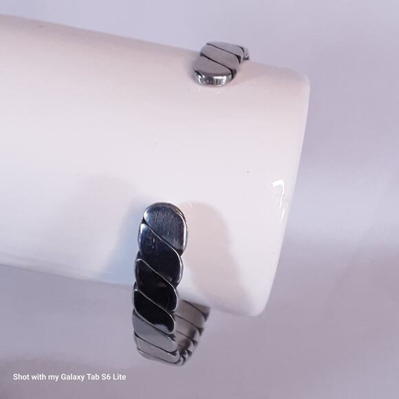 Silver Tone Twisted Cuff Bracelet - Picture 4 of 8